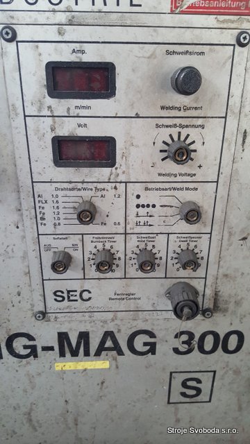 Svářečka MIG-MAG 300 (SVARECKA ELEKTRA BECKUM MIG-MAG 300  (5).jpg)